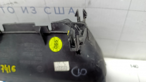 Дефлектор радиатора верхний левый VW Passat b8 16-19 USA сломано крепление
