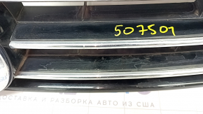 Решетка радиатора grill VW Jetta 15-18 USA со значком, облез лак