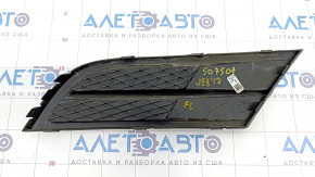 Решітка переднього бампера збоку ліва VW Jetta 15-18 USA без птф, тички