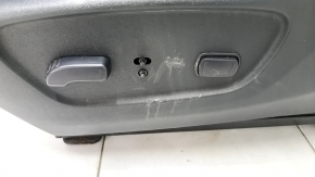 Водительское сидение Nissan Rogue 14-20 с airbag, электро, с подогревом, кожа черн, под химчистку, потрескано, царап на пластике, отстут ручка