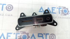 USB Hub, AUX Dodge Durango 14-17 подряпини