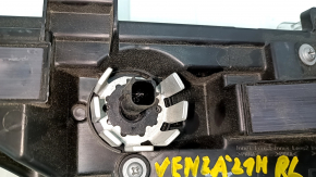 Ліхтар заднього бампера лівий Toyota Venza 21- зламані кріплення
