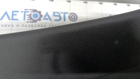 Обшивка двери багажника нижняя Hyundai Kona 18-23 царапины