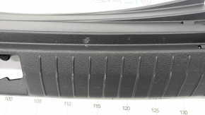 Накладка отвору багажника Hyundai Kona 18-21 чорна, подряпини, потерта
