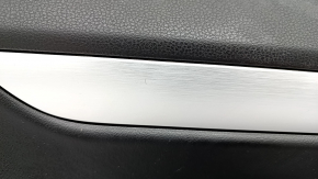 Обшивка двери карточка задняя левая VW CC 08-17 черная с черной вставкой кожа, подлокотник кожа, серый молдинг, царапина