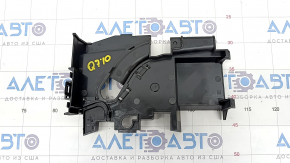 Кришка блоку запобіжників АКБ Audi Q7 4L 10-15