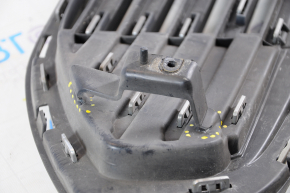 Грати радіатора grill у зборі з обрамленням Ford Fusion mk5 13-16 зламані кріплення