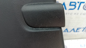 Накладка центральной стойки нижняя левая Ford Escape MK4 20- черная, царапины