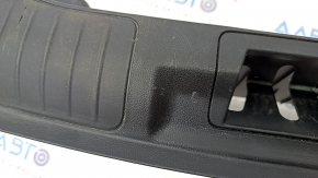 Накладка проема багажника Ford Escape MK4 20- черная, царапины