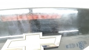 Накладка дверей багажника Chevrolet Volt 16 - зі стоп сигналом, з емблемою, подряпини