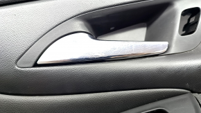 Обшивка дверей картка передня ліва Chevrolet Volt 16- чорна, з чорною вставкою шкіра, подряпини