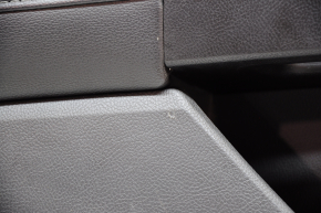 Обшивка двери карточка задняя левая Ford Fusion mk5 13-16 черн с черн вставкой тряпка, подлокотник кожа, молдинг серый мат, царапины