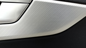 Обшивка двери карточка задняя правая Audi A4 B9 17-19 черная, бежевый подлокотник, накладка алюминий, царапины, под чистку