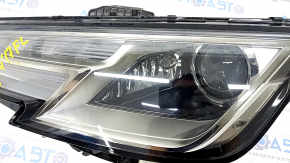 Фара передняя левая в сборе Audi A4 B9 17-19 ксенон+LED, песок