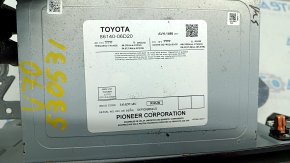 Монитор, дисплей Toyota Camry v70 18-20 полез хром, царапины