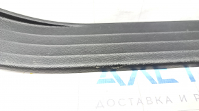 Накладка порога задняя правая внешн Infiniti Q50 14- черн, царапины