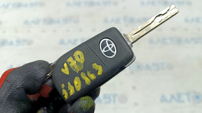 Ключ Toyota Camry v70 18- раскладной, 4 кнопки, потёрт