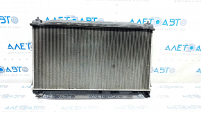 Радиатор охлаждения вода Infiniti Q50 14-15 3.7 сломан фитинг