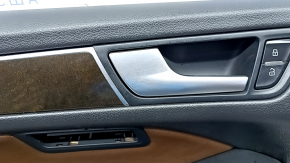 Обшивка дверей картка передня ліва Audi Q5 8R 09-17 чорна з коричневою вставкою шкіра, молдинг під дерево, подряпини
