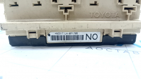 Блок запобіжників підторпедний Toyota Camry v40 зламаний корпус та кріплення