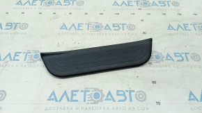 Накладка порога задняя внешняя правая Hyundai Elantra AD 17-20 черн, царапины
