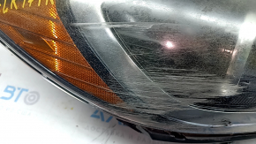 Фара передня права гола Hyundai Elantra AD 17-18 дорест, галоген, з кріпленням, павутинка, пісок, подряпини