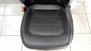 Сидіння водія VW Passat b8 16-19 USA без airbag, шкіра чорна, що стрільнуло