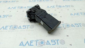 Дефлектор повітроводу центральної консолі (2 ряд) Audi Q3 8U 15-18 черн