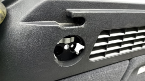 Обшивка арки левая Audi Q3 8U 15-18 черная, отпаяно крепление, отсутствует заглушка, царапины