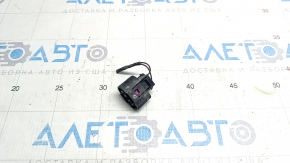 Фишка на датчик уровня жидкости бачка омывателя Audi Q3 8U 15-18