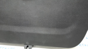 Обшивка дверей багажника нижня Chevrolet Trax 15-20 чорна, подряпини