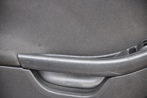 Обшивка двери карточка передняя левая Ford Focus mk3 15-18 черн с черн вставкой тряпка, царапины