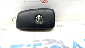 Ключ Nissan Rogue 14-20 3 кнопки, раскладной, царапины