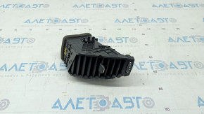 Дефлектор повітроводу передньої панелі центральний лівий Chevrolet Trax 17-20 черн
