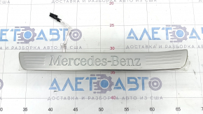 Накладка порога зовнішня ззаду ліва Mercedes W167 GLE 350 450 20-23 хром з підсвічуванням