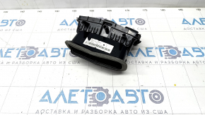 Дефлектор воздуховода центральной консоли Infiniti QX30 17-