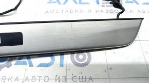 Накладка порога передняя правая внешняя Infiniti QX30 17- с хромом, с подсветкой, царапины