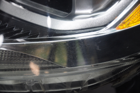 Фара передня ліва в зборі Ford Escape MK3 17-19 рест, ксенон+led, світла, пісок, поліз лак, подряпини, скол