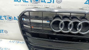 Решетка радиатора в сборе Audi A6 C7 12-15 дорест, без камеры, черн глянец, под парктроники, песок, надломаны соты, трещины