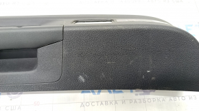 Обшивка двери багажника нижняя Mercedes W167 GLE 350 450 20-23 черная, нижняя часть, царапины