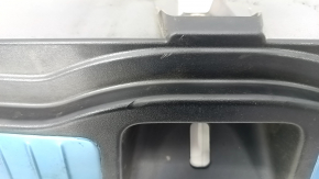 Накладка проема багажника Mercedes W167 GLE 350 450 20-23 черная, царапины, сломана направляющая