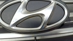 Грати радіатора grill Hyundai Sonata 15-17 usa SE подряпини, пісок