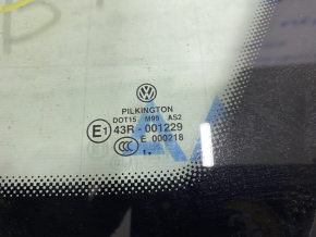 Форточка глухое стекло задняя правая VW Passat b7 12-15 USA мат, отклеивается молдинг , царапина на молдинге