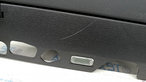 Перчаточный ящик, бардачок Audi Q7 16-19 черн, надлом креп, прижат, царапина