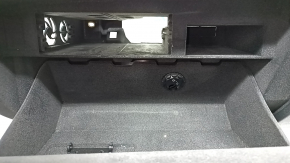 Ящик рукавички, бардачок Audi Q7 16-19 черн, надлом кріп, притиснутий, подряпина