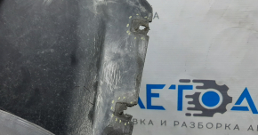 Подкрылок передний правый VW Jetta 11-14 USA сломаны крепления, трещина