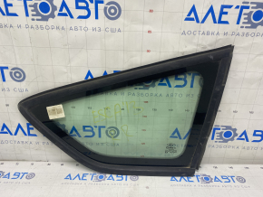 Форточка глухое стекло задняя правая Ford Escape MK3 13-19 мат царапины на стекле