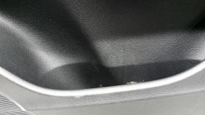 Обшивка дверей картка передня права Audi Q7 16-19 шкіра чорний BOSE, подряпини
