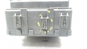 Блок запобіжників підторпедний Honda Accord 13-17 зламані кріплення, пробитий корпус