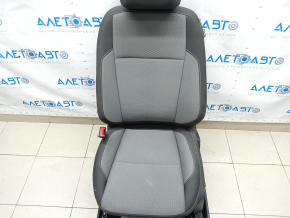 Водительское сидение Ford Escape MK3 13-19 без airbag, электро, тряпка черно-серое, надрыв